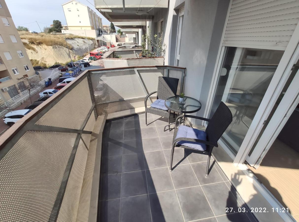 Antonela With Free Garage Parking Apartma