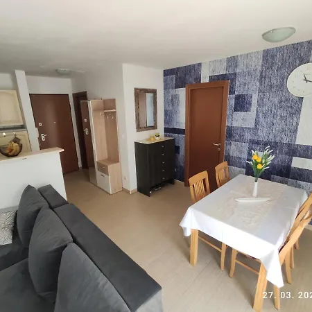 Apartman Antonela With Free Garage Parking Split Exterior photo